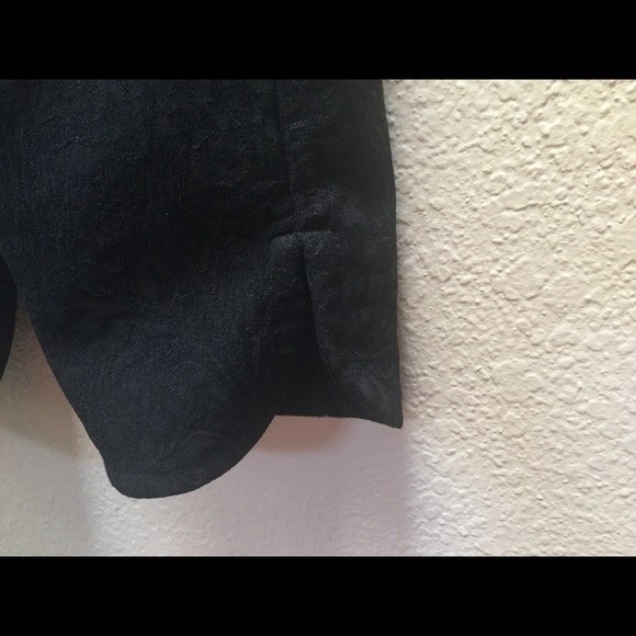 Andre Oliver - worn once!! - Picture 3 of 4